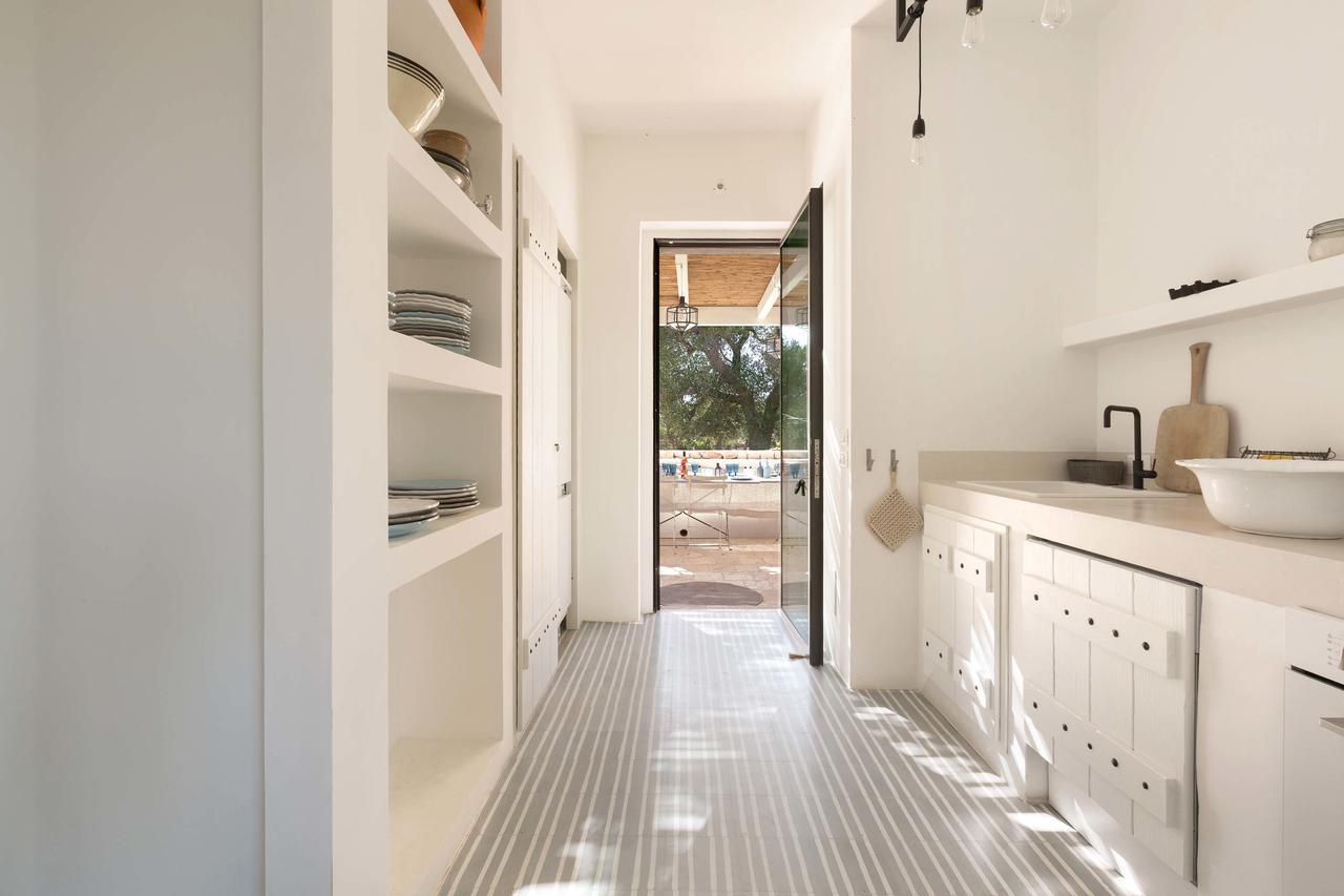 Casale Con Cipresso Villa Ostuni Exterior photo